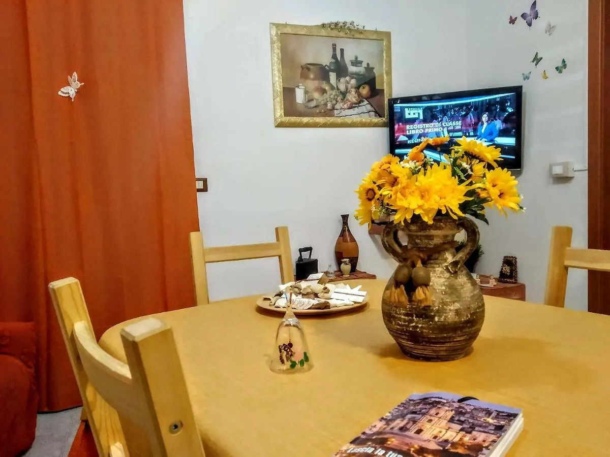 Appartamento La Casa di Pina Modica 0*,  Italia
